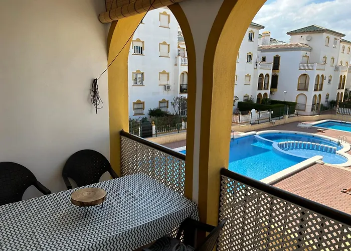 Mimosa Molino Blanco La Mata شقة